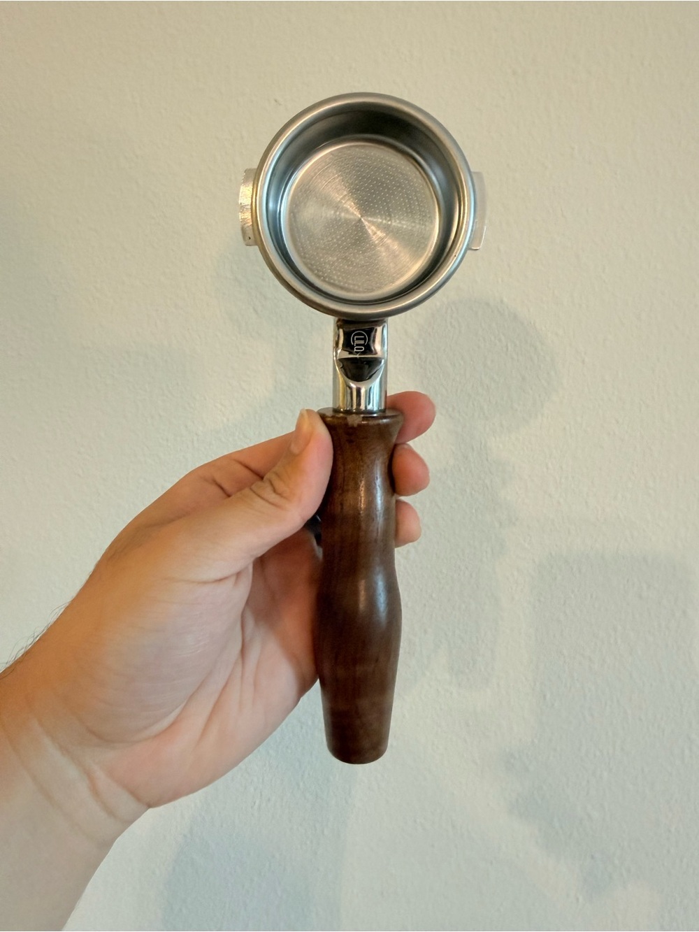 58 mm Wood-Handled Bottomless Espresso Portafilter